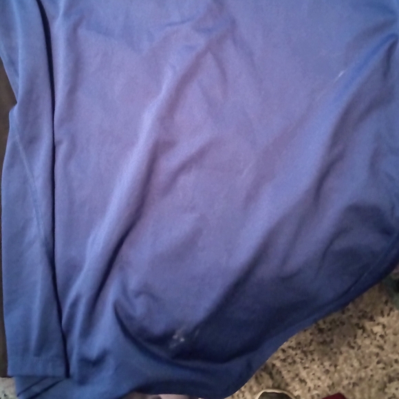 2 size Large Tek Gear tops - Picture 5 of 5